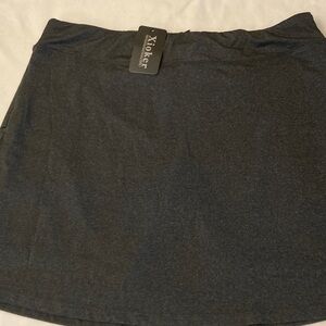 Xioker Women's Black Heather Skorts 5X NWT